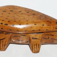 Lizard wooden box